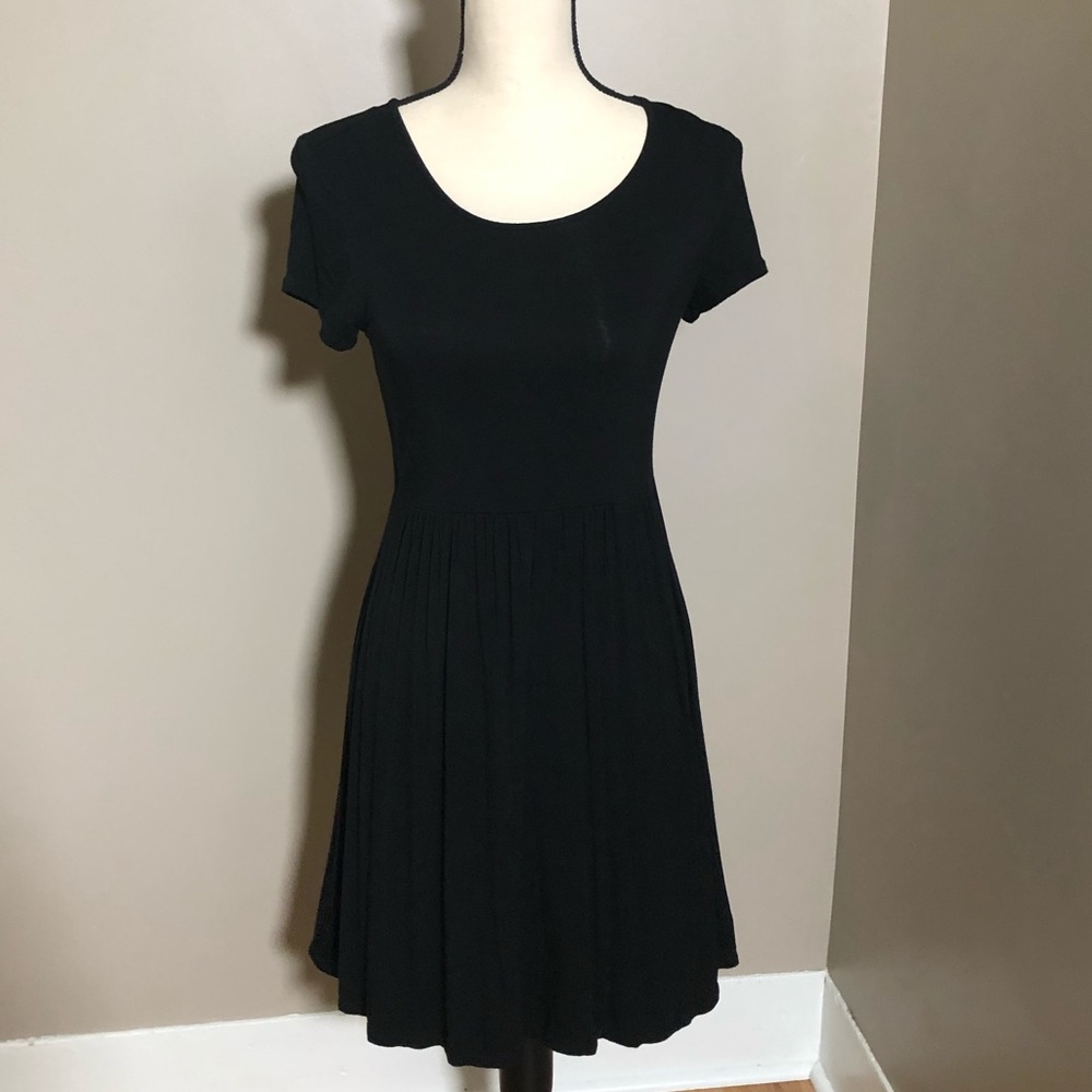 Slinky Little Black Dress - Super Flattering!!